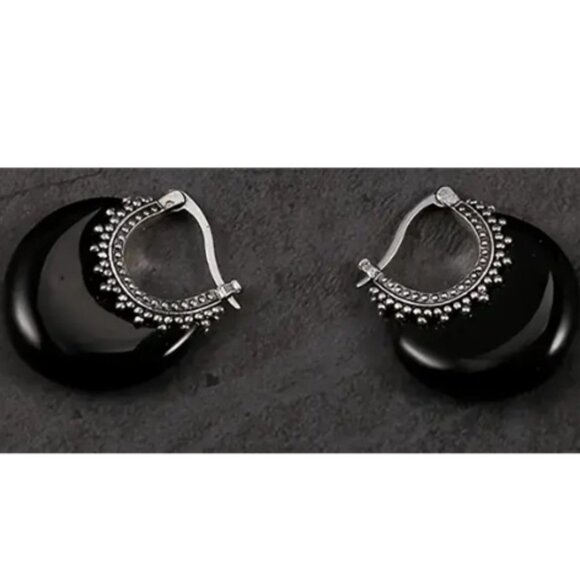 Crescent Hoop Earrings Synthetic Black Onyx Stone & Silver Electro-Plated - Picture 3 of 3
